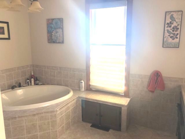 1955 Wildcat Road Dixon, IL 61021 - Photo 8 of 16 Gallery Image 8