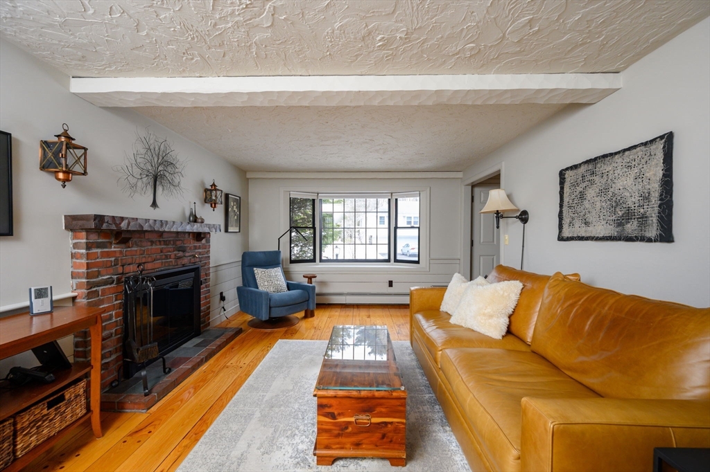 40 Dean Road Milton, MA 02186 - Photo 10 of 31 Gallery Image 10