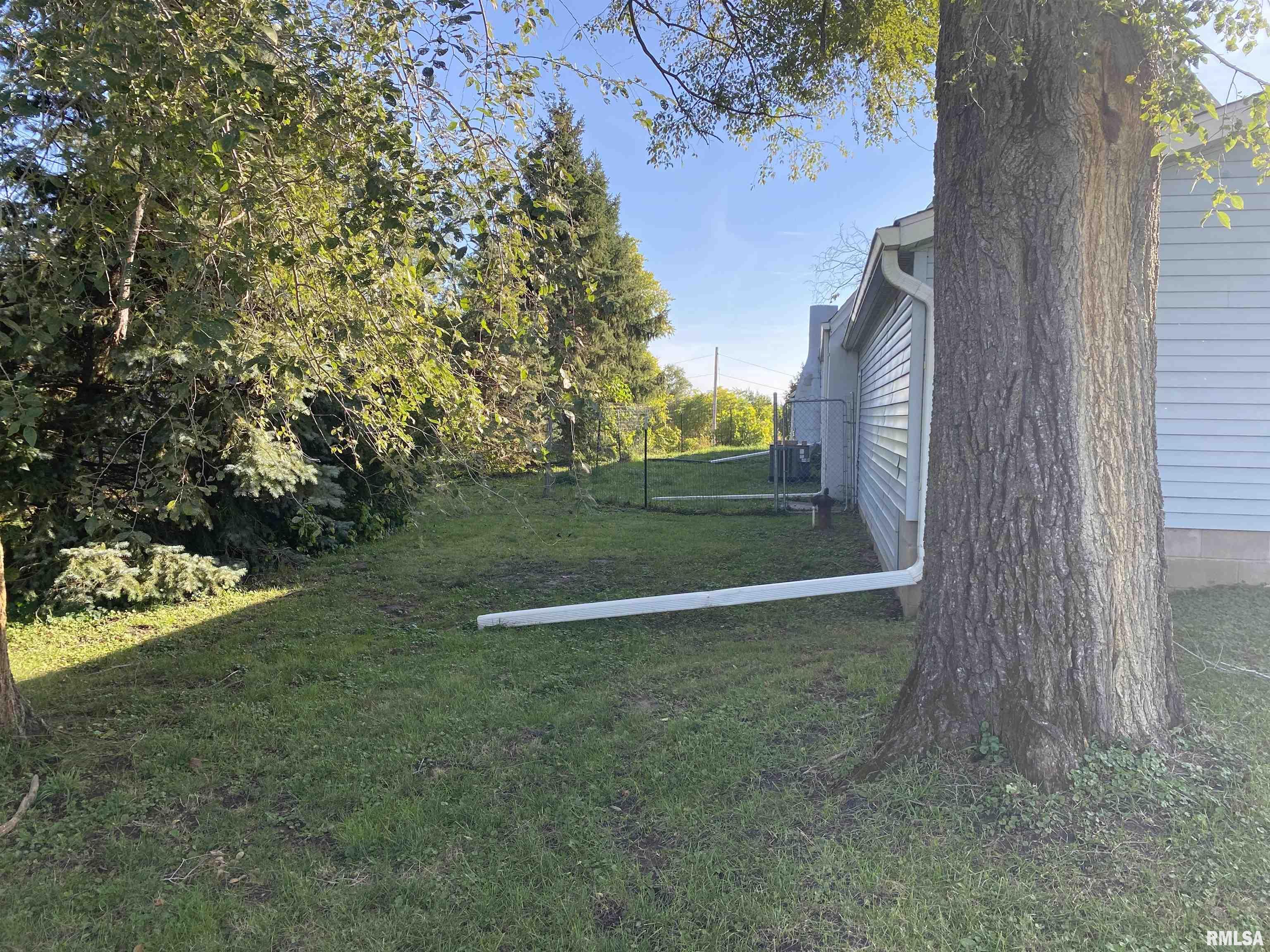 107 Cleveland Road Colona, IL 61241 - Photo 11 of 38 Gallery Image 11