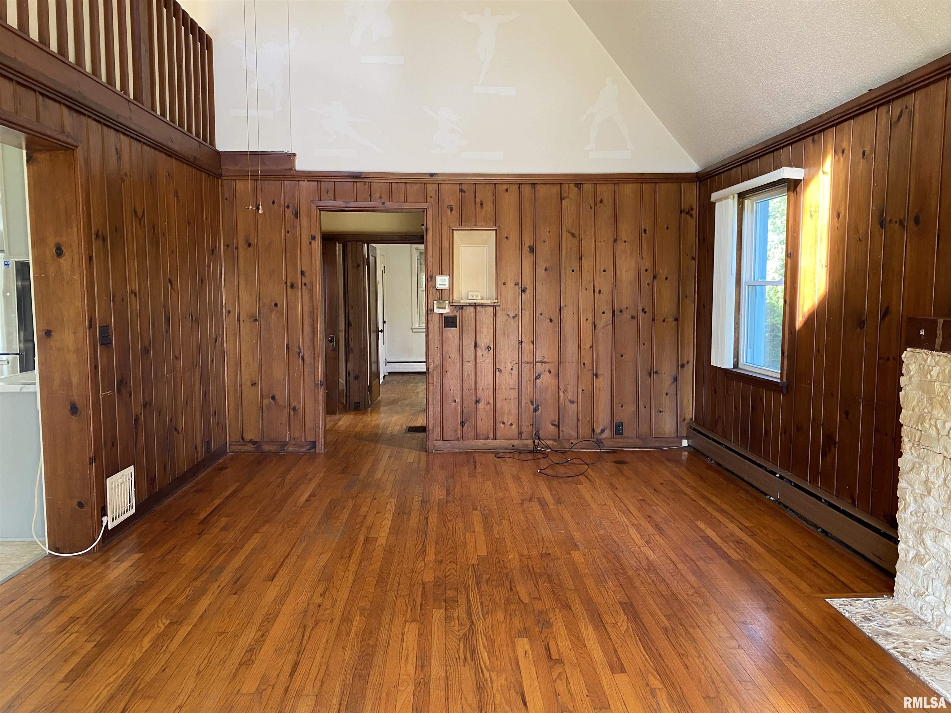 107 Cleveland Road Colona, IL 61241 - Photo 20 of 38 Gallery Image 20