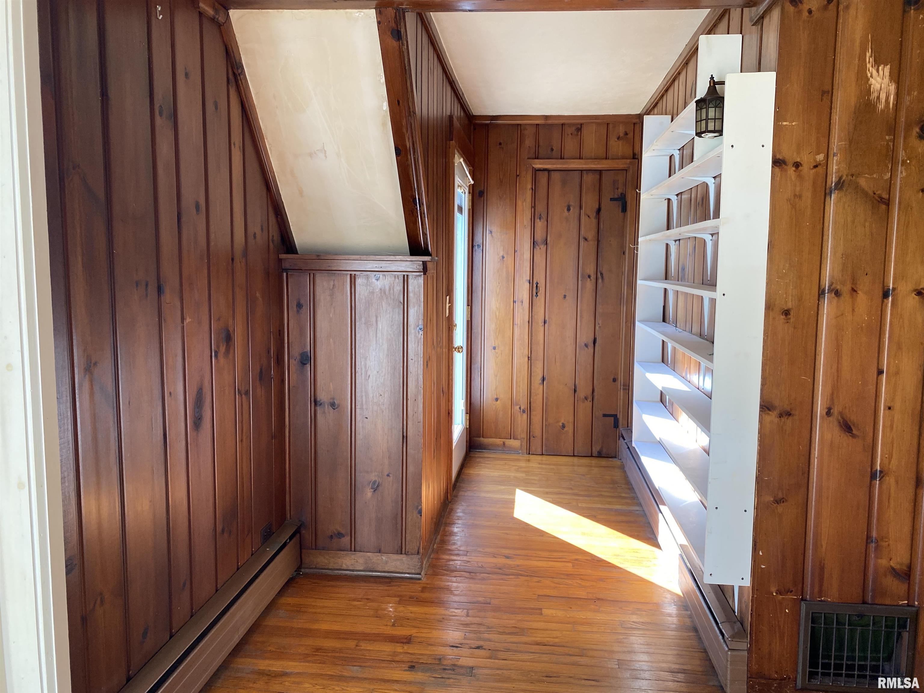 107 Cleveland Road Colona, IL 61241 - Photo 21 of 38 Gallery Image 21