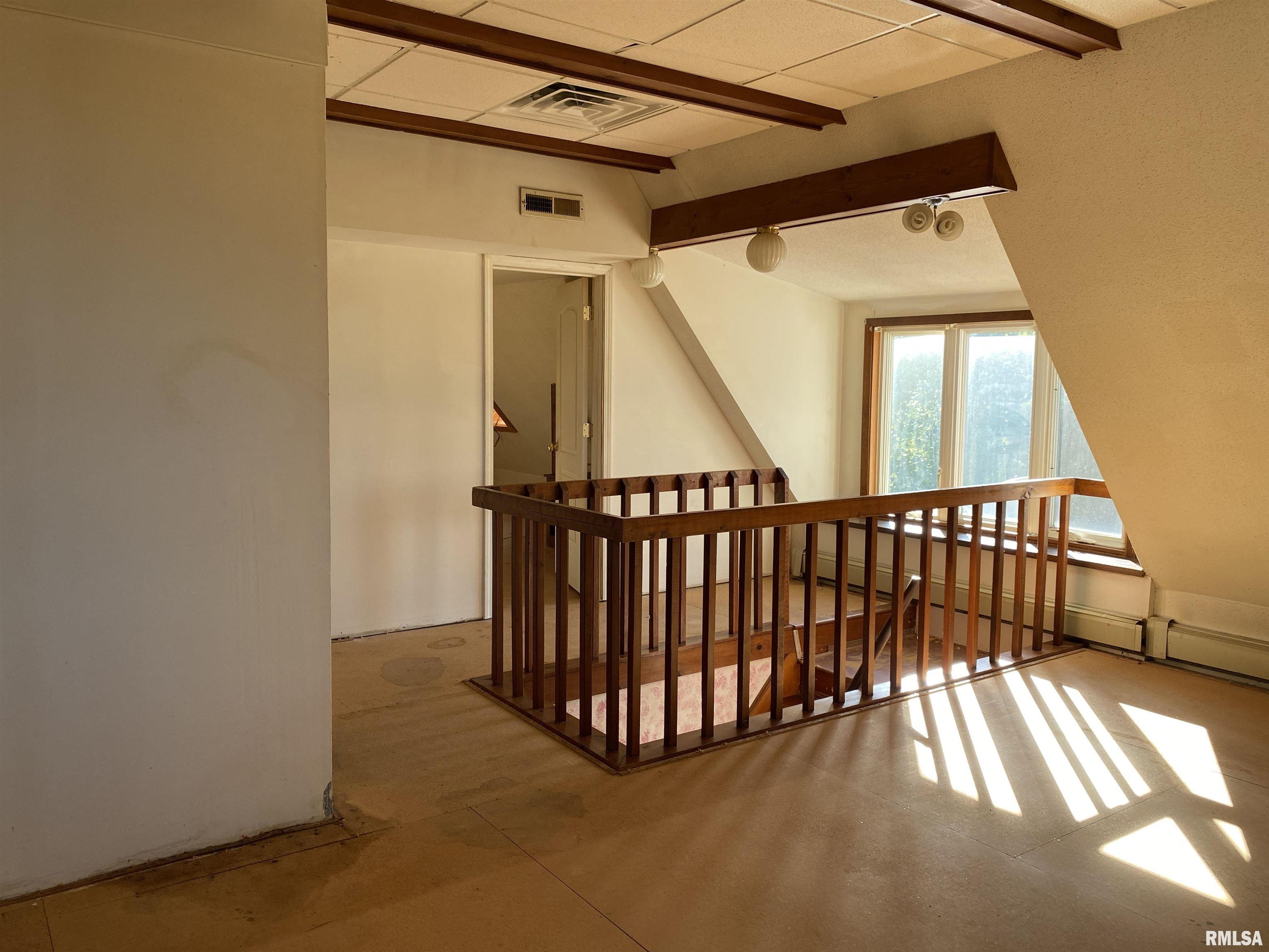 107 Cleveland Road Colona, IL 61241 - Photo 27 of 38 Gallery Image 27