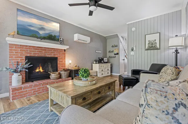 $369,900 | 2806 Suncrest Road, Unit 6, Pigeon Forge, TN 37863