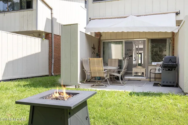 $369,900 | 2806 Suncrest Road, Unit 6, Pigeon Forge, TN 37863