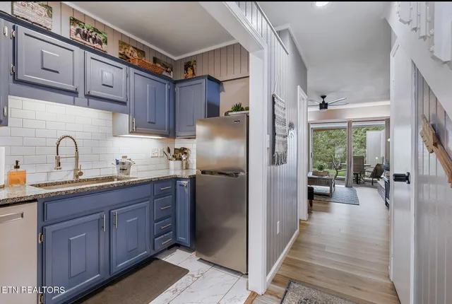 $369,900 | 2806 Suncrest Road, Unit 6, Pigeon Forge, TN 37863