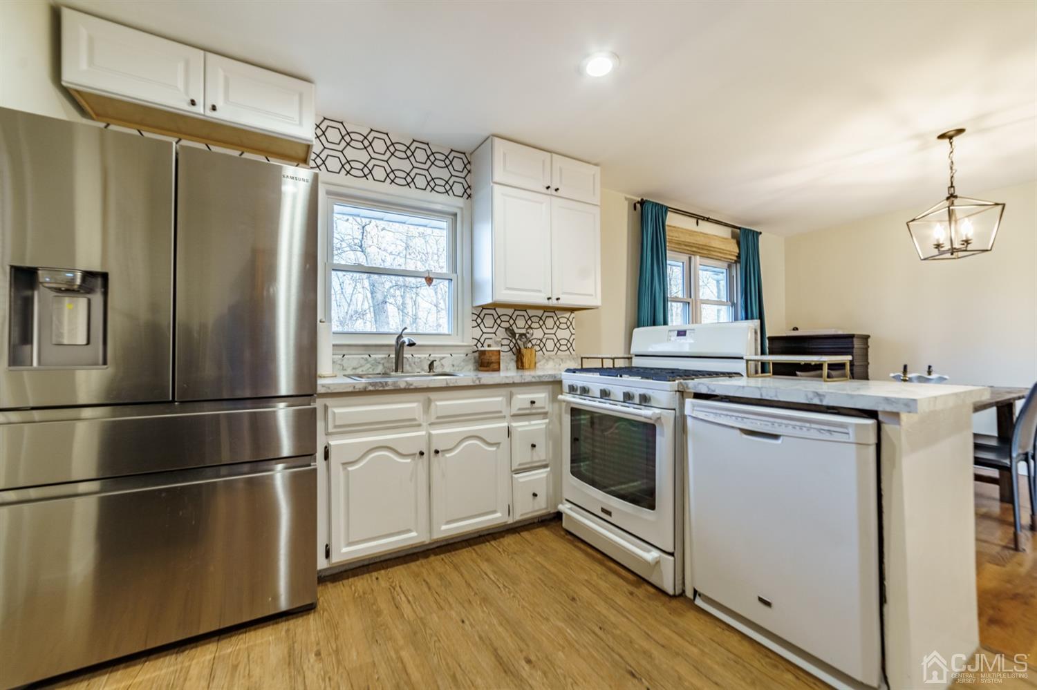 1044 Carteret Road Bridgewater, NJ 08807 - Photo 11 of 37 Gallery Image 11