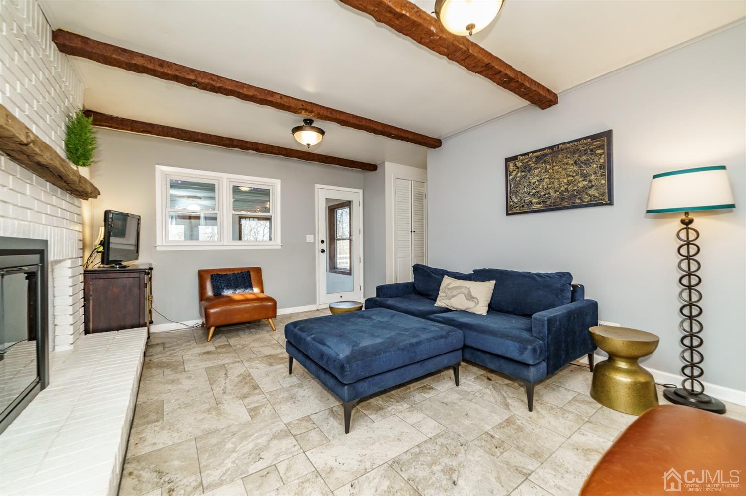 1044 Carteret Road Bridgewater, NJ 08807 - Photo 4 of 37 Gallery Image 4
