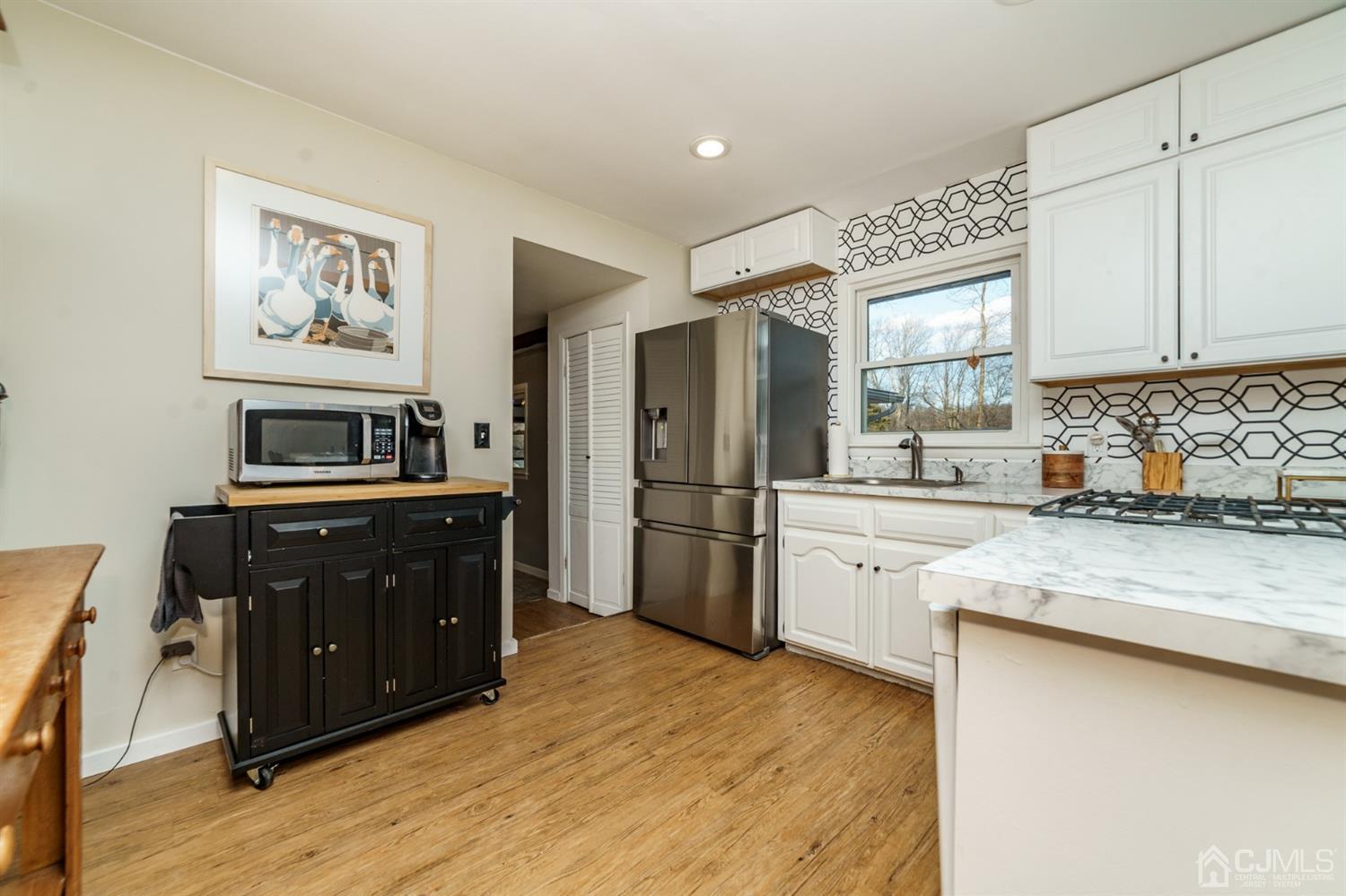 1044 Carteret Road Bridgewater, NJ 08807 - Photo 10 of 37 Gallery Image 10