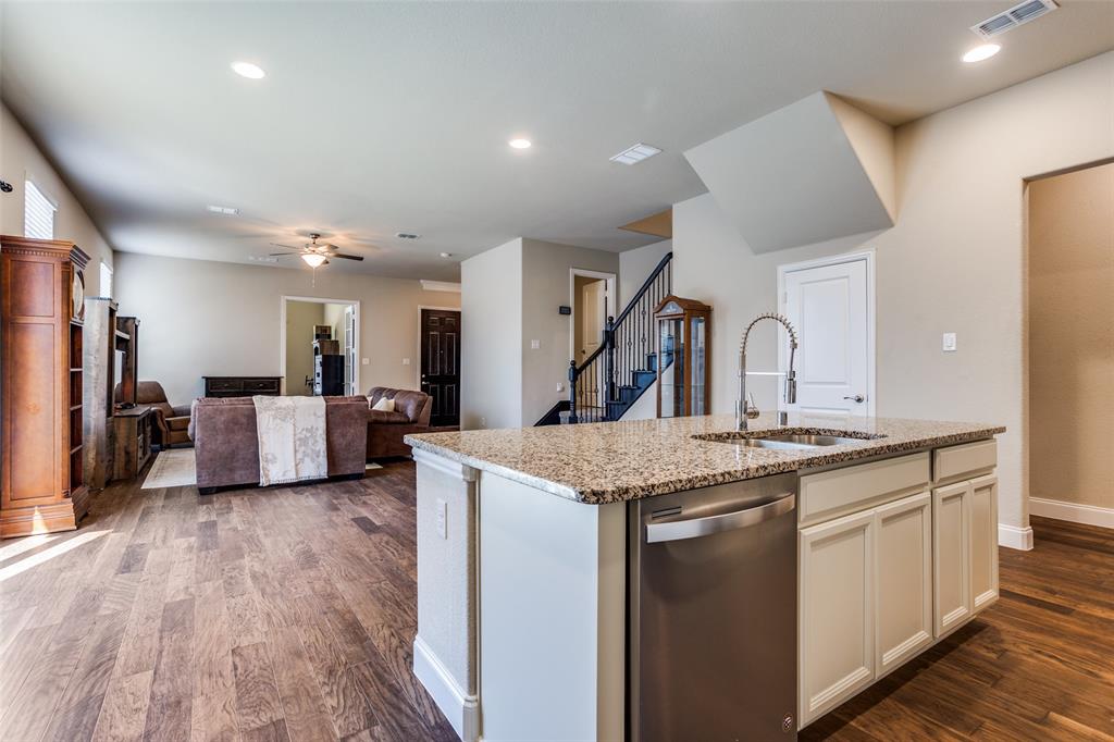 1428 Pebble Way Allen, TX 75013 - Photo 6 of 25