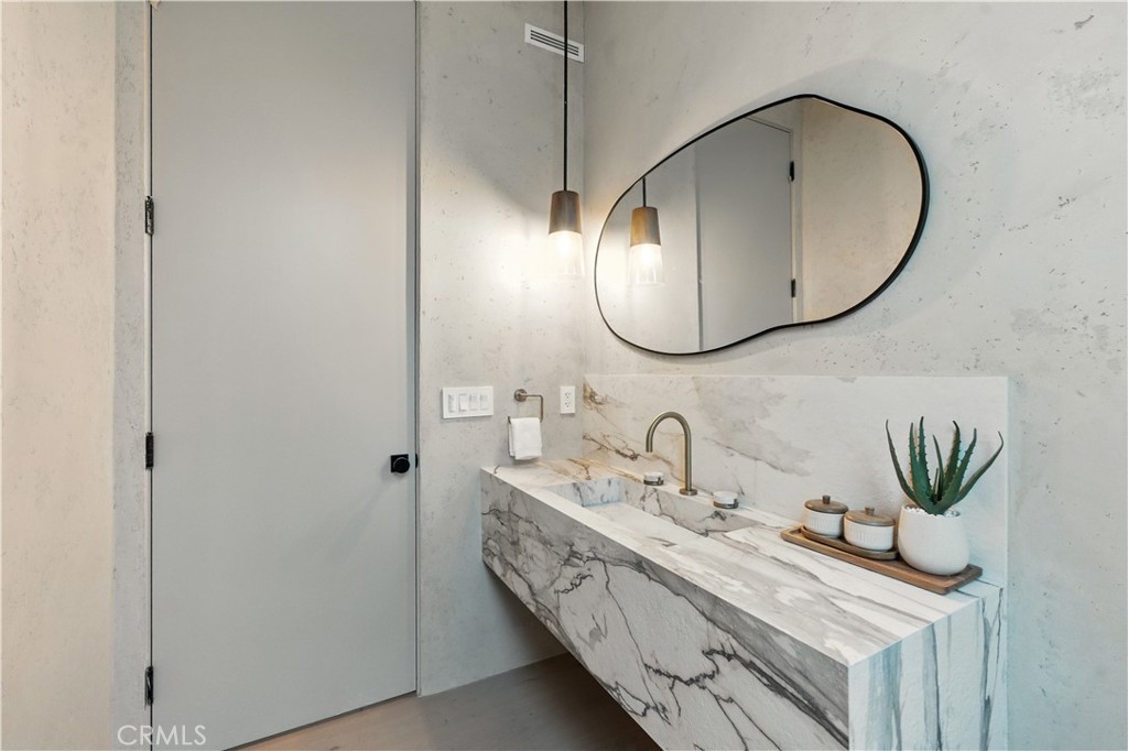 16728 Morrison Street Encino, CA 91436 - Photo 22 of 73