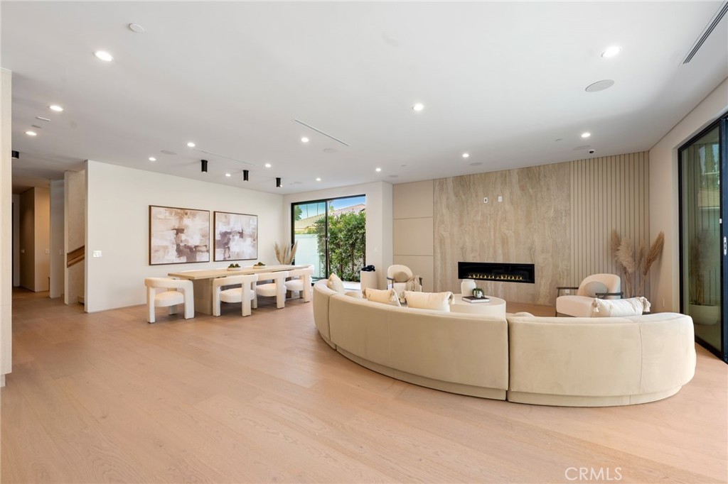 16728 Morrison Street Encino, CA 91436 - Photo 7 of 73