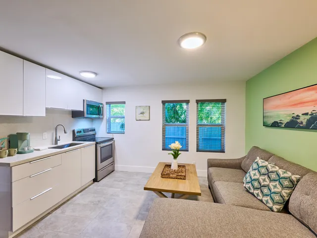 $1,749,000 | 2020 Washington Street, Unit 18, Hollywood, FL 33020