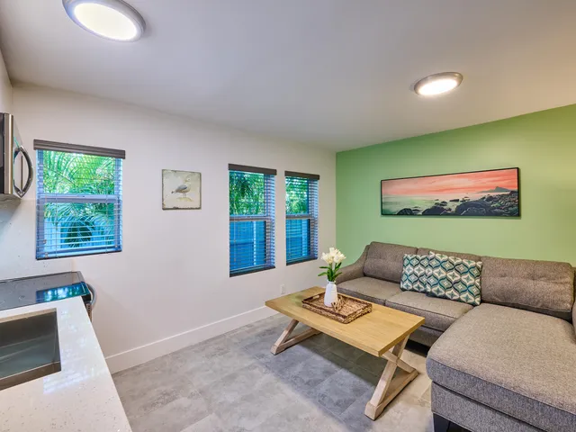 $1,749,000 | 2020 Washington Street, Unit 18, Hollywood, FL 33020