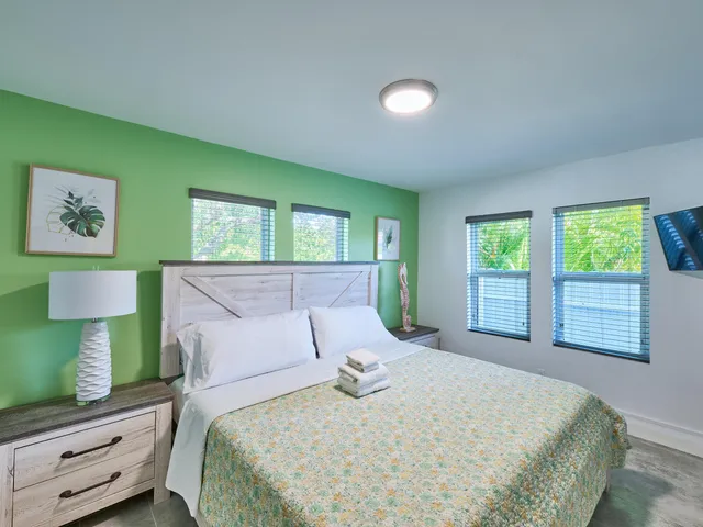 $1,749,000 | 2020 Washington Street, Unit 18, Hollywood, FL 33020