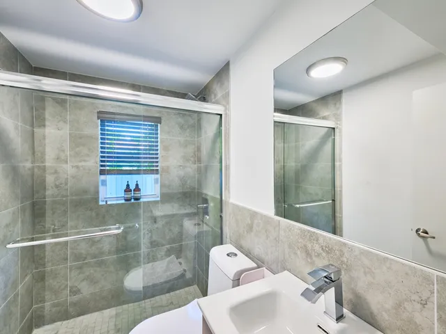 $1,749,000 | 2020 Washington Street, Unit 18, Hollywood, FL 33020