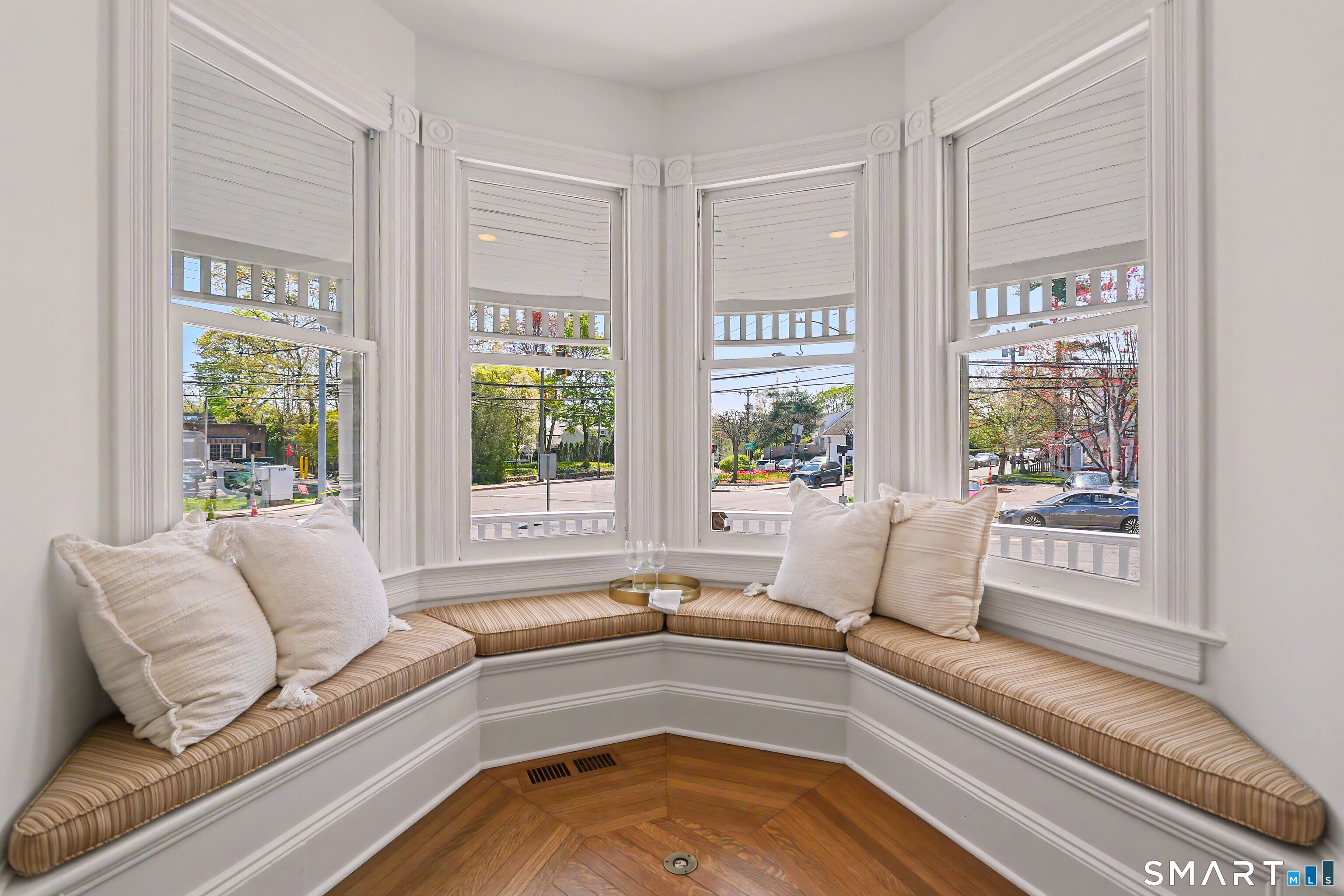 462 Riverside Avenue Westport, CT 06880 - Photo 11 of 37