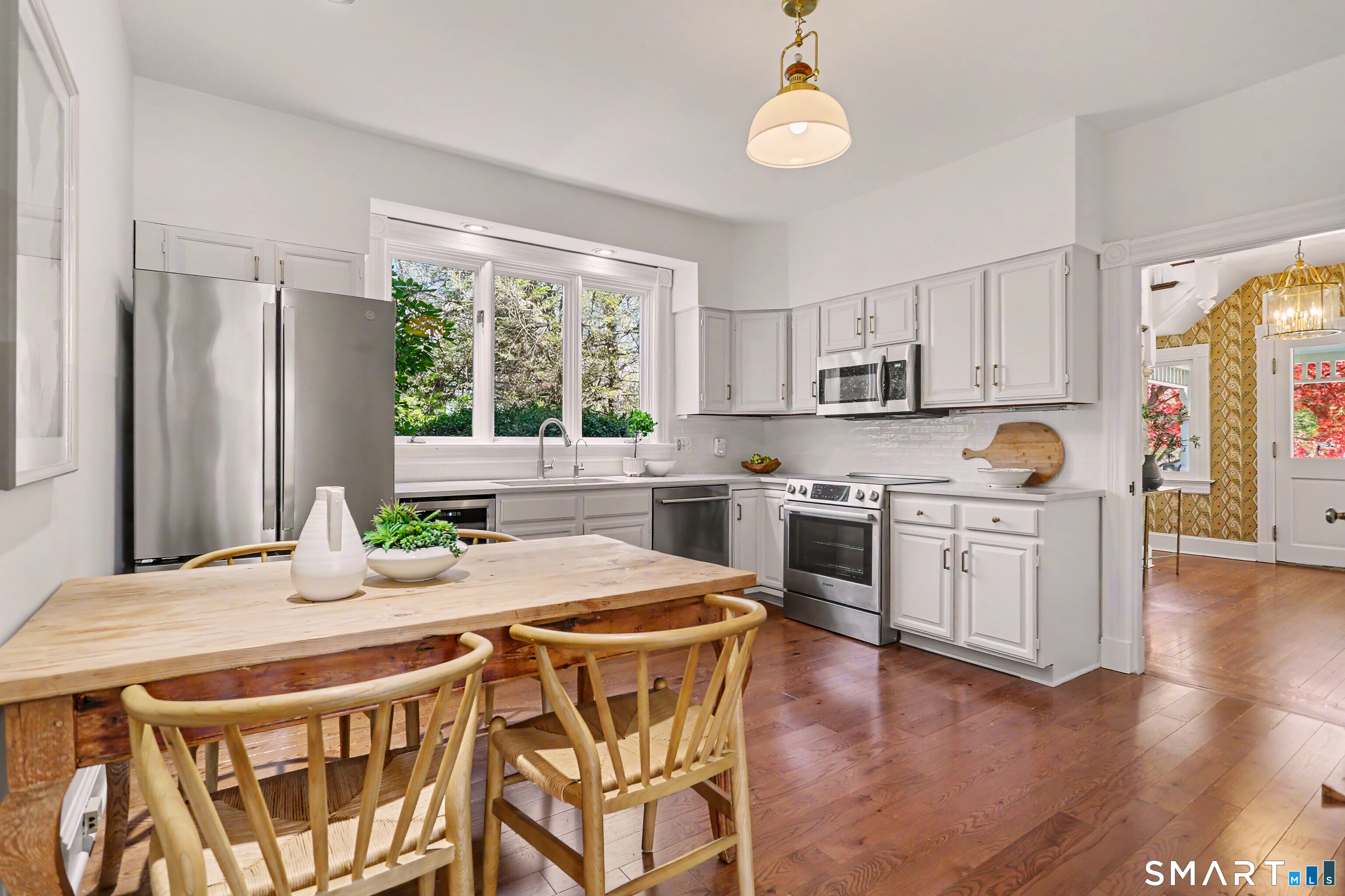 462 Riverside Avenue Westport, CT 06880 - Photo 12 of 37