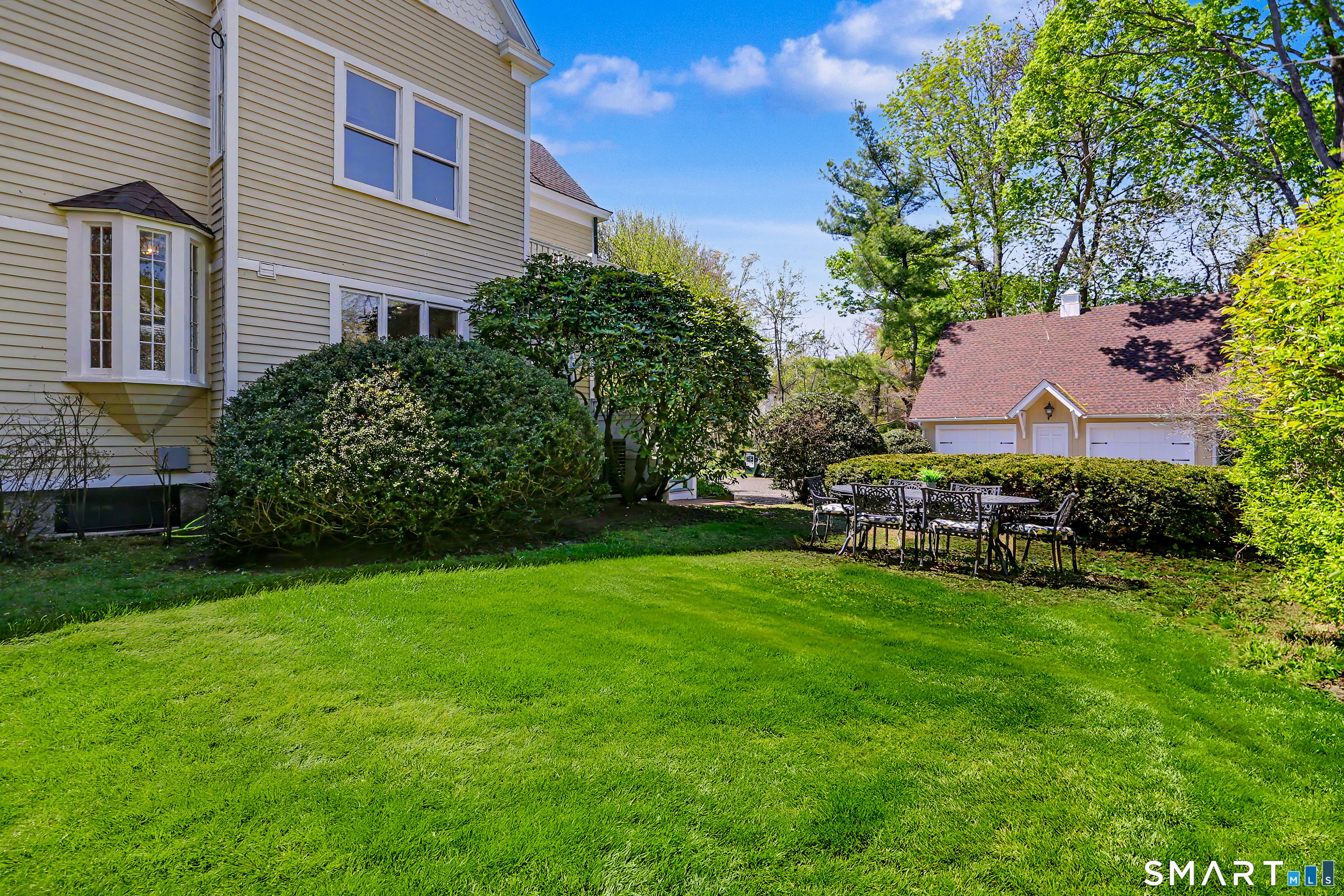 462 Riverside Avenue Westport, CT 06880 - Photo 29 of 37