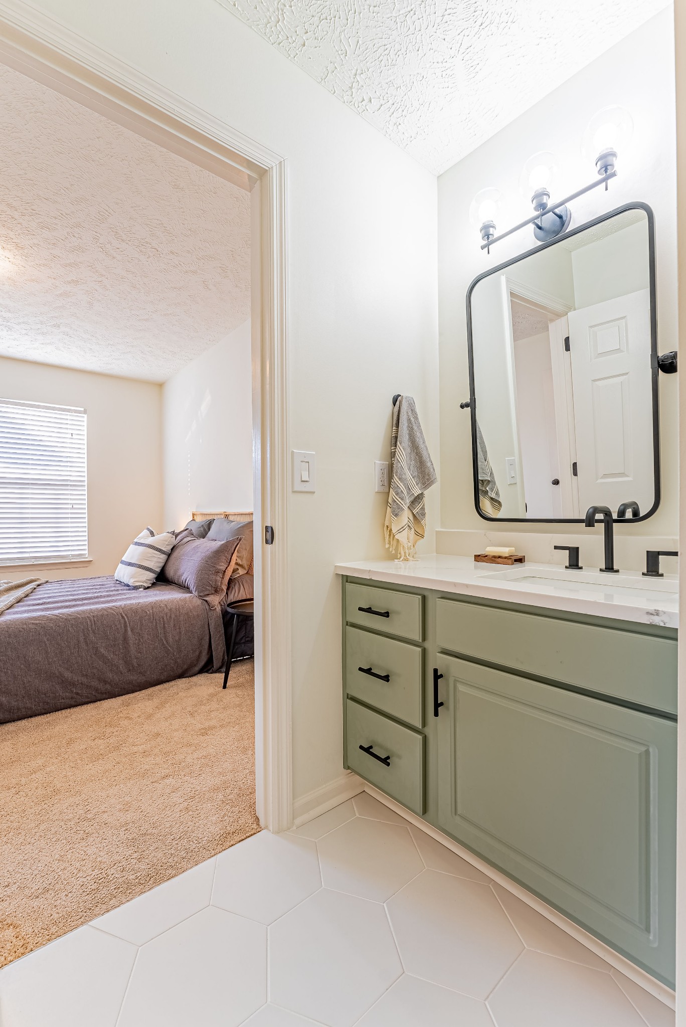 423 Compton Lane Franklin, TN 37069 - Photo 16 of 23 a en suite bathroom with double vanity and a mirror
