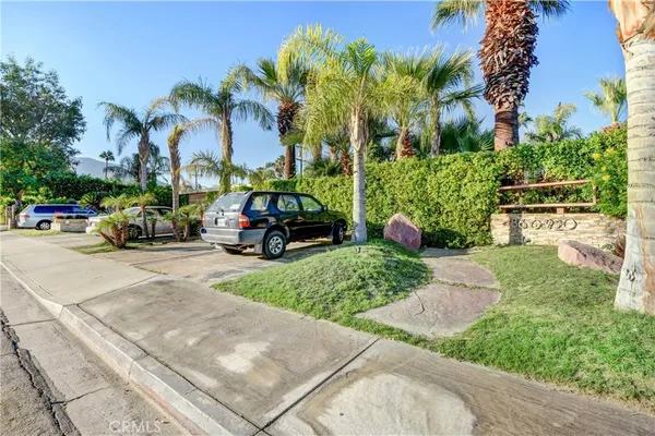 $1,475 | 912 East Chuckwalla Road, Palm Springs, CA 92262