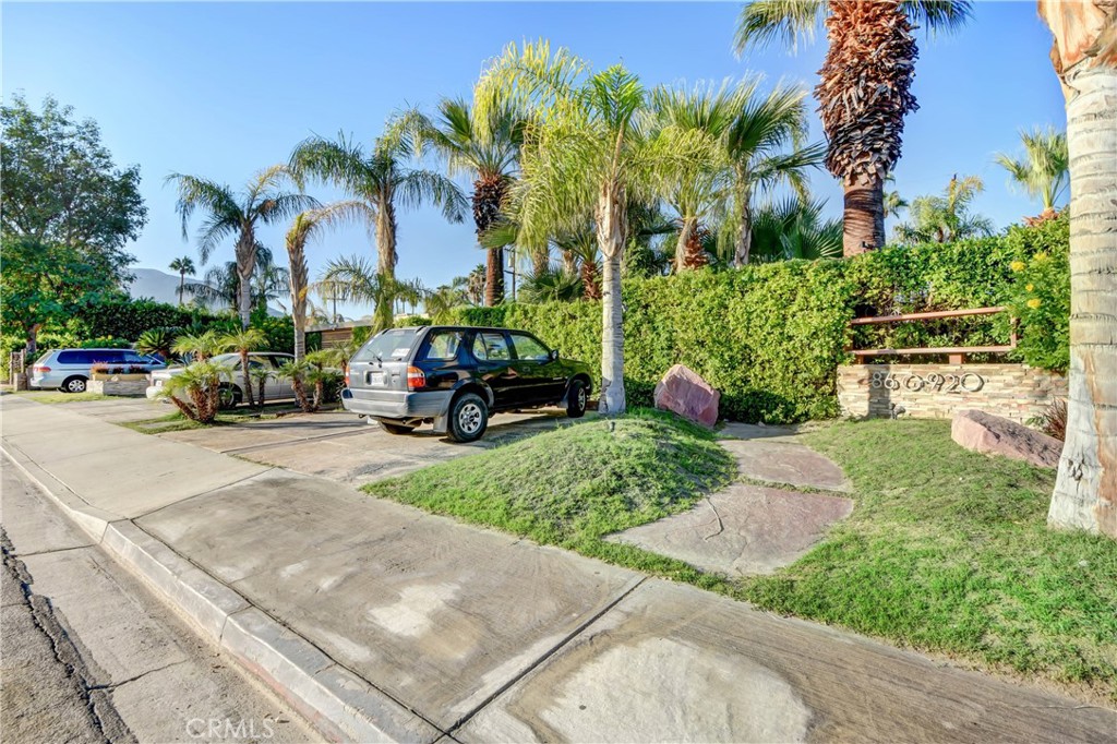 912 East Chuckwalla Road Palm Springs, CA 92262 - Photo 16 of 20