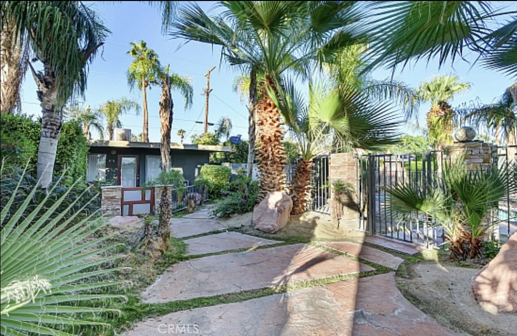 912 East Chuckwalla Road Palm Springs, CA 92262 - Photo 19 of 20