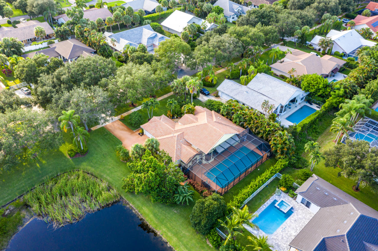 2335 Rabbit Hollowe Circle Delray Beach, FL 33445 - Photo 32 of 43 Aerial