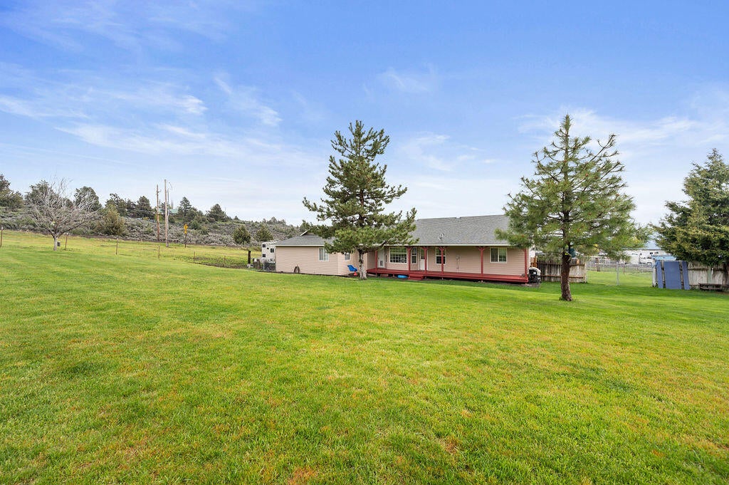 1840 Old Fort Road Klamath Falls, OR 97601 - Photo 25 of 48 DSC_9197