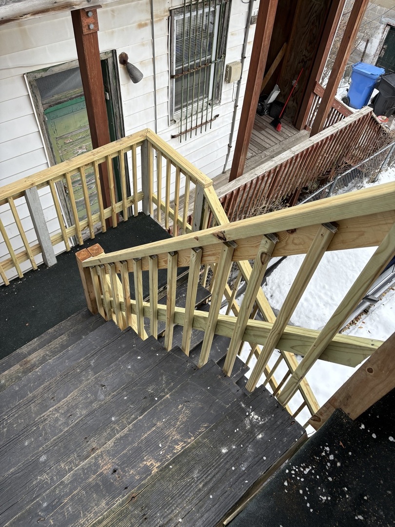 8729 South Commercial Avenue Chicago, IL 60617 - Photo 12 of 17 a view of an chairs in the roof deck