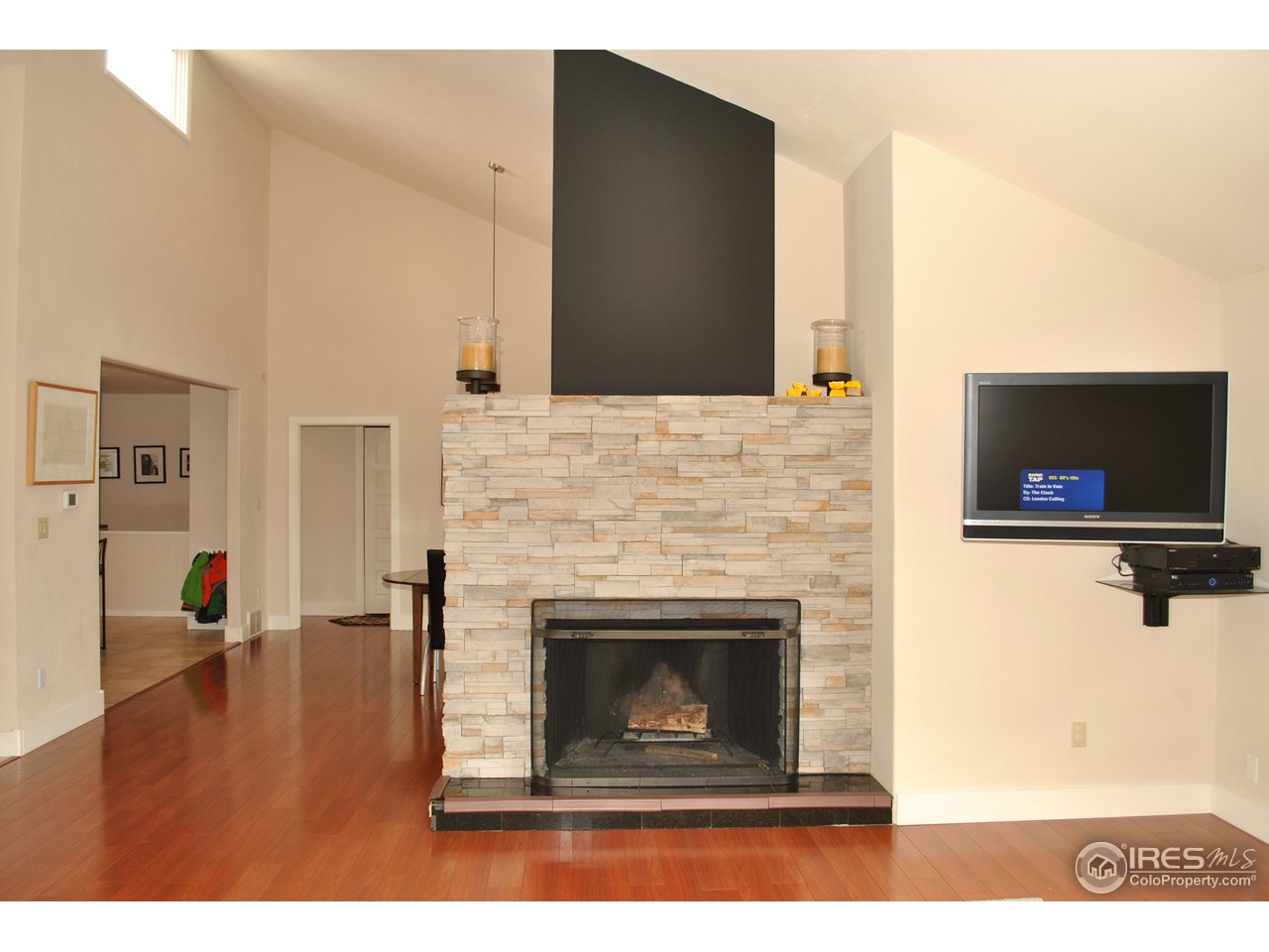7282 Old Post Road Boulder, CO 80301 - Photo 4 of 19 Fireplace