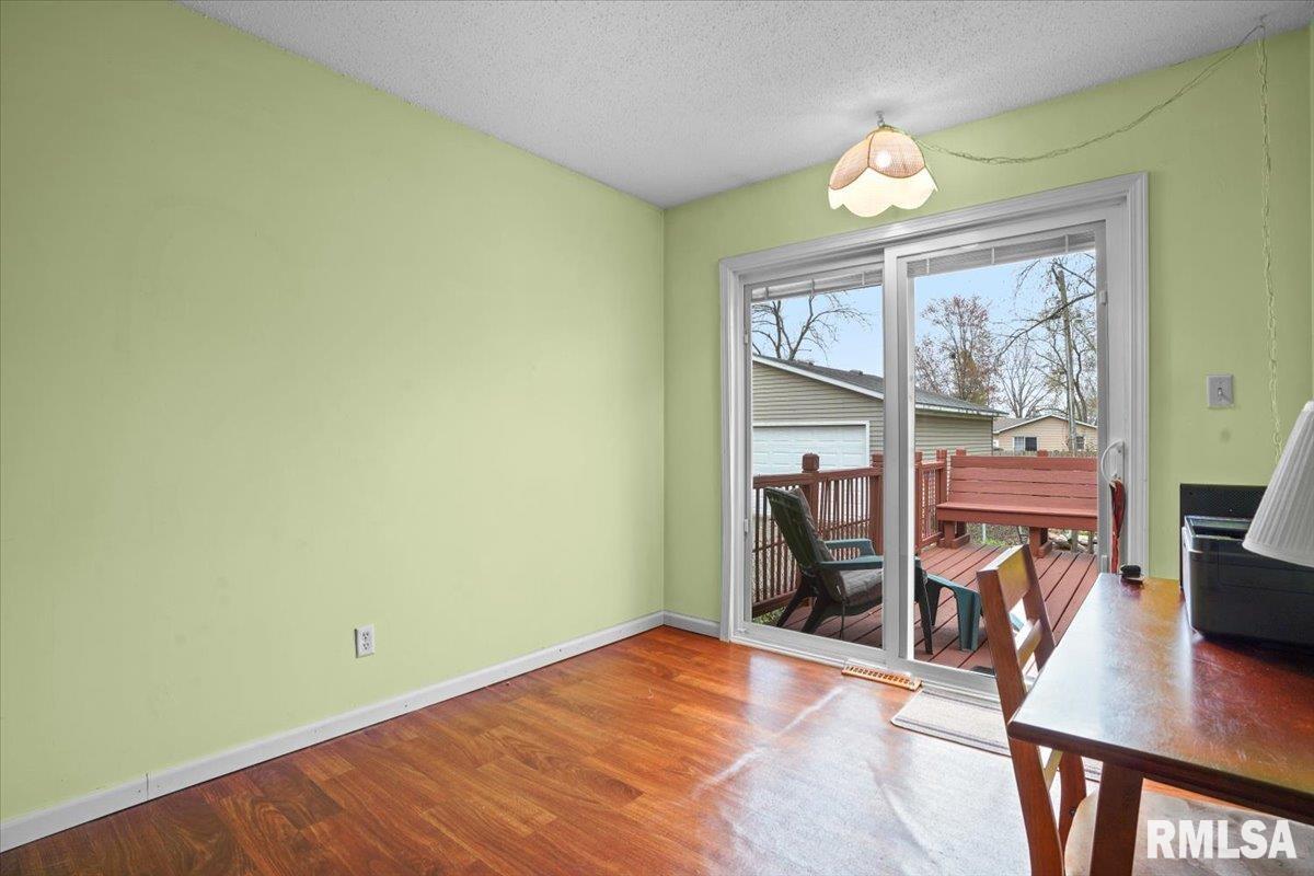 1952 Stonehenge Road Springfield, IL 62702 - Photo 20 of 38