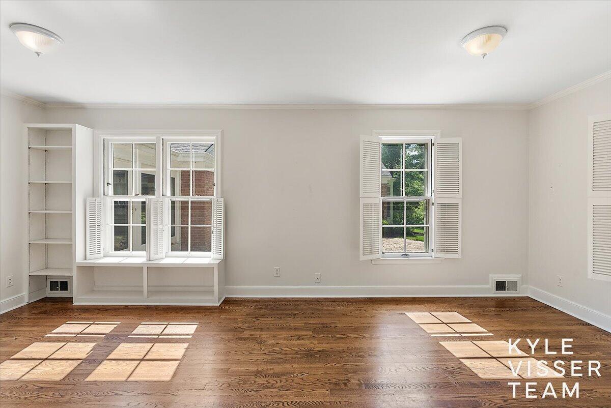 2089 Robinson Road Southeast Grand Rapids, MI 49506 - Photo 44 of 73 4th Bedroom