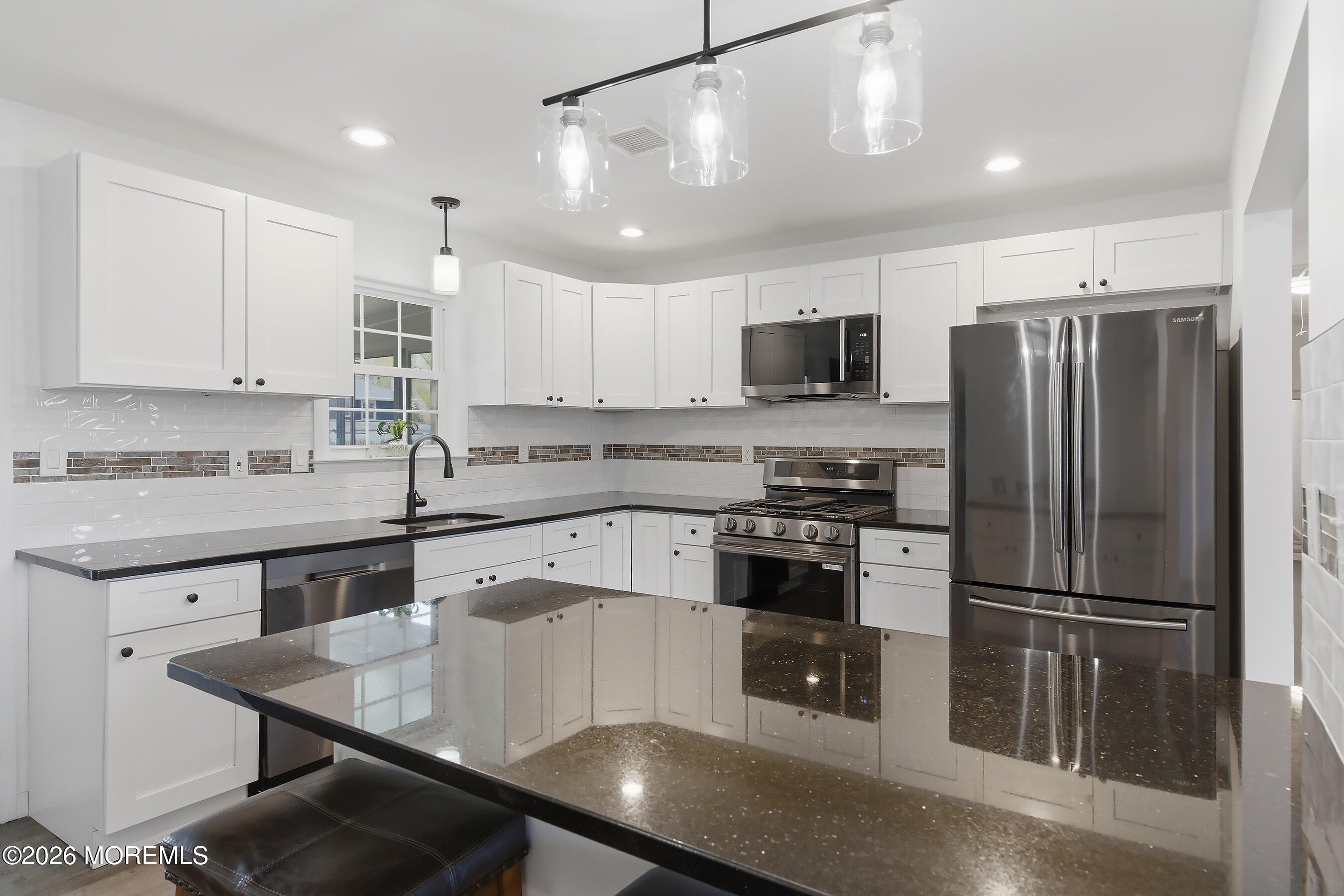 3724 River Road Point Pleasant, NJ 08742 - Photo 19 of 34 13-Kitchen 1