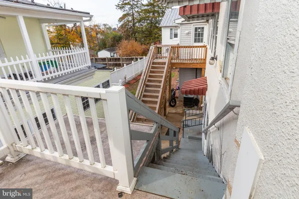 $1,030 | 326 East Liberty Street, Unit 6, Charles Town, WV 25414