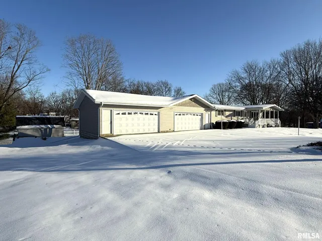 $239,900 | 38 Lincoln Street, Knoxville, IL 61448
