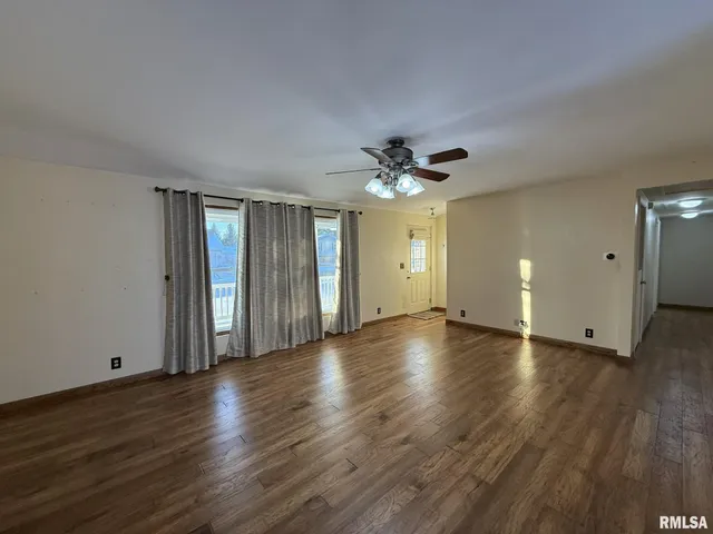 $239,900 | 38 Lincoln Street, Knoxville, IL 61448