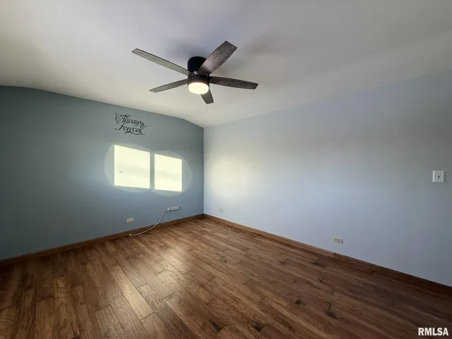 $239,900 | 38 Lincoln Street, Knoxville, IL 61448