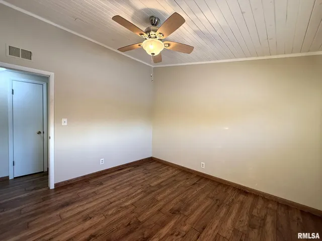 $239,900 | 38 Lincoln Street, Knoxville, IL 61448