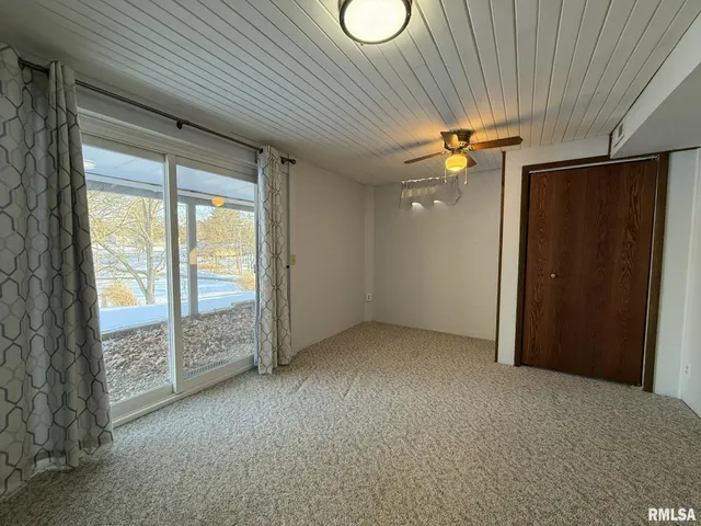 $239,900 | 38 Lincoln Street, Knoxville, IL 61448