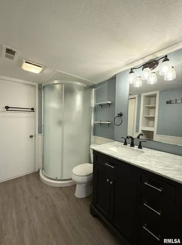 $239,900 | 38 Lincoln Street, Knoxville, IL 61448