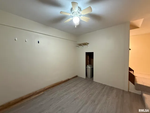 $239,900 | 38 Lincoln Street, Knoxville, IL 61448