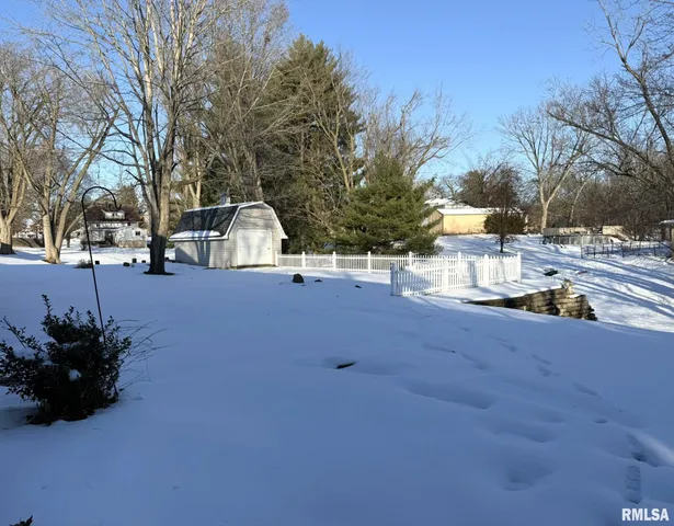 $239,900 | 38 Lincoln Street, Knoxville, IL 61448