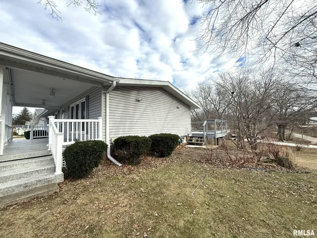 $239,900 | 38 Lincoln Street, Knoxville, IL 61448