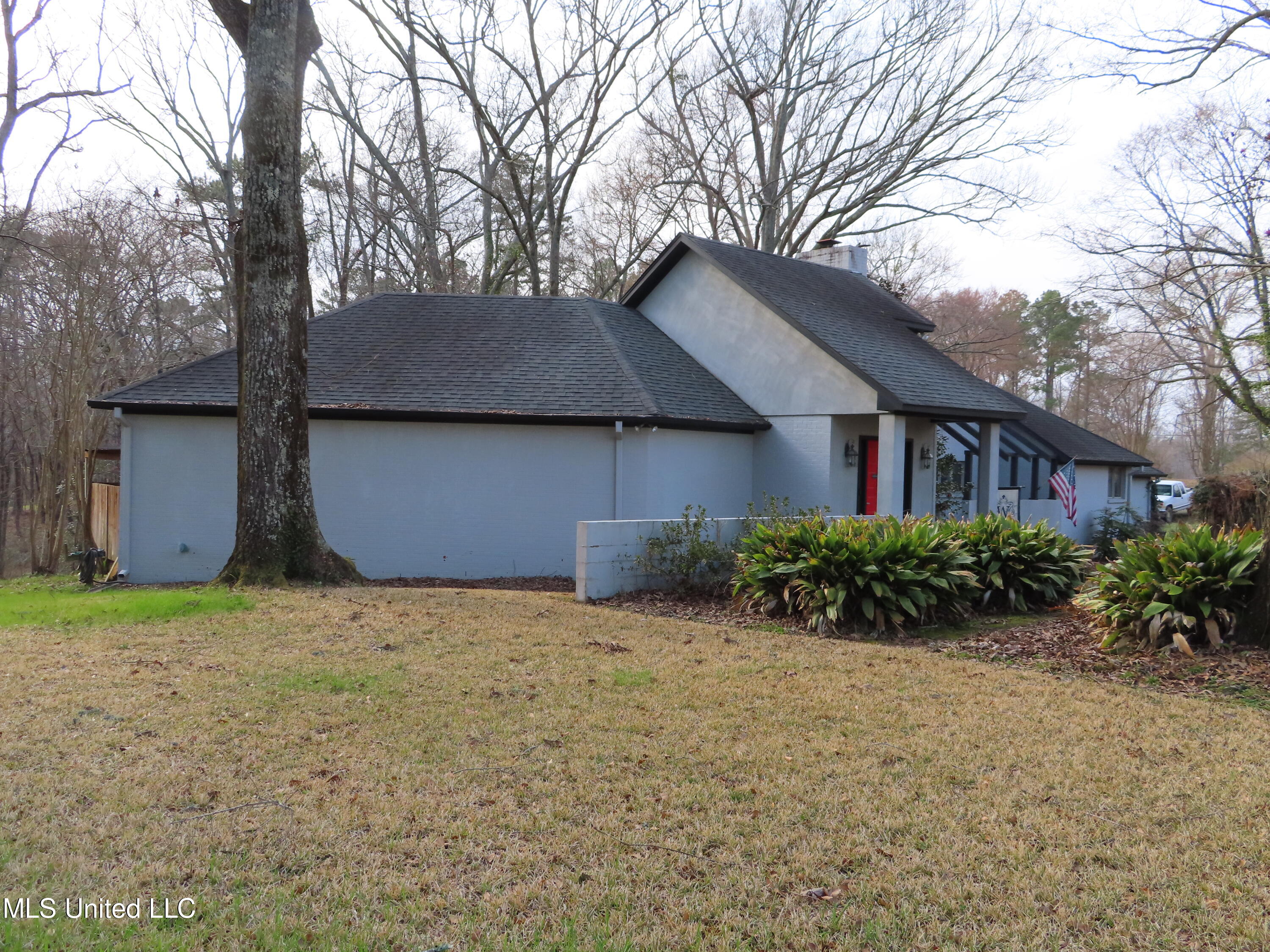 10563 Springridge Road Terry, MS 39170 - Photo 3 of 37 IMG_3001