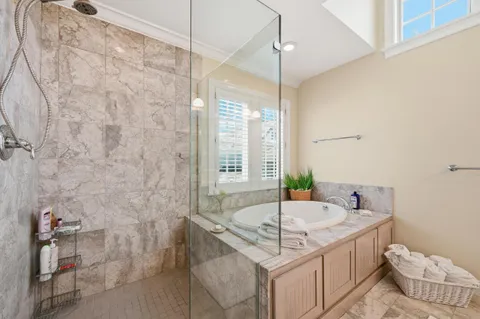 $4,395,000 | 129 Shore Drive West, Mashpee, MA 02649