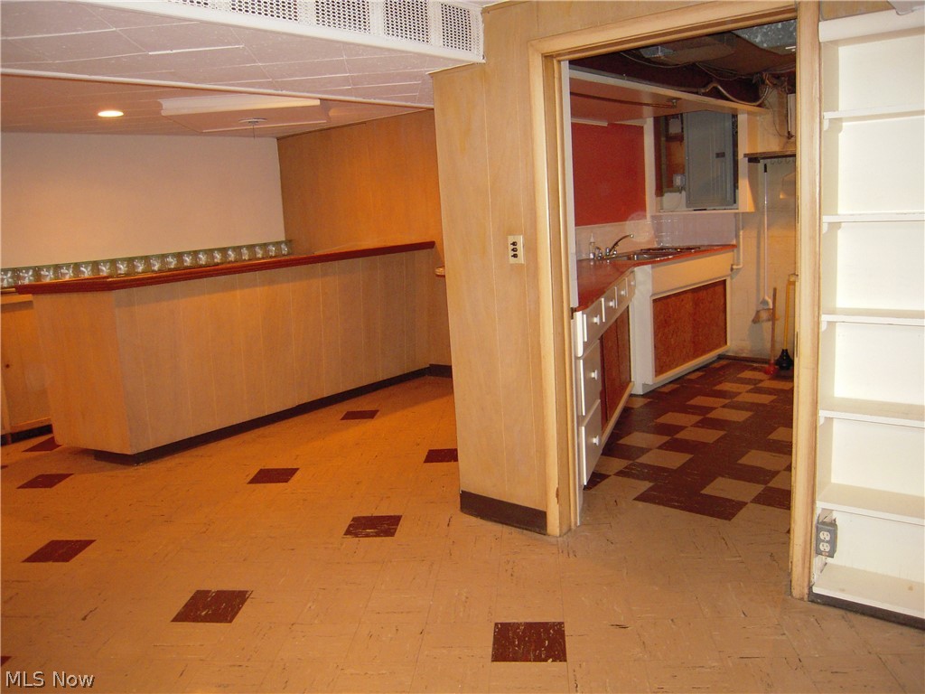 4628 Ammon Road Cleveland, OH 44143 - Photo 24 of 26