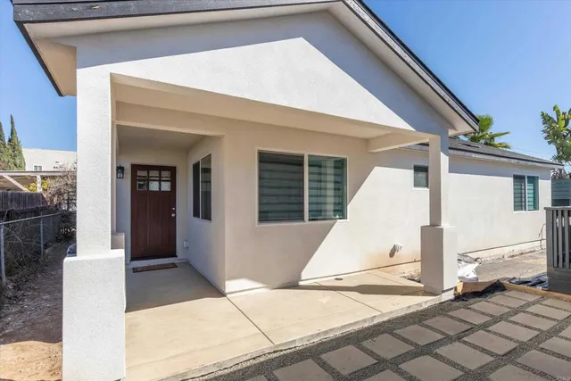 $3,600 | 1134 South Orange Street, Escondido, CA 92025