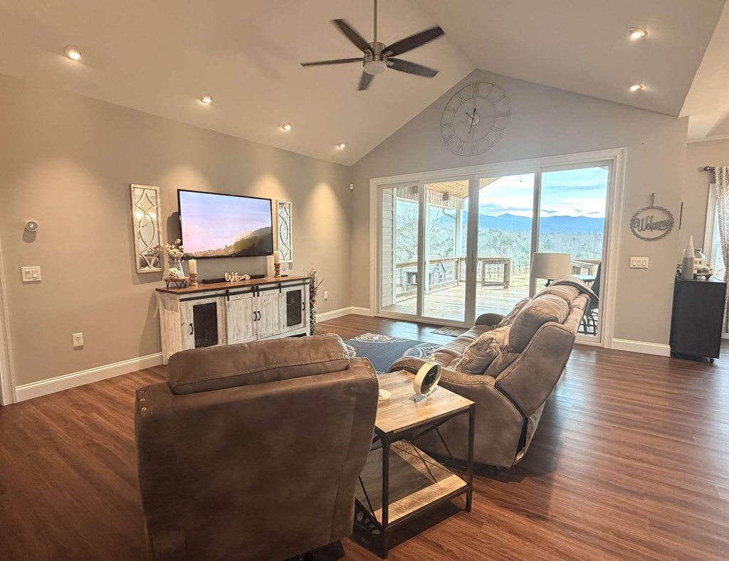 373 New Forest Road Young Harris, GA 30582 - Photo 10 of 25