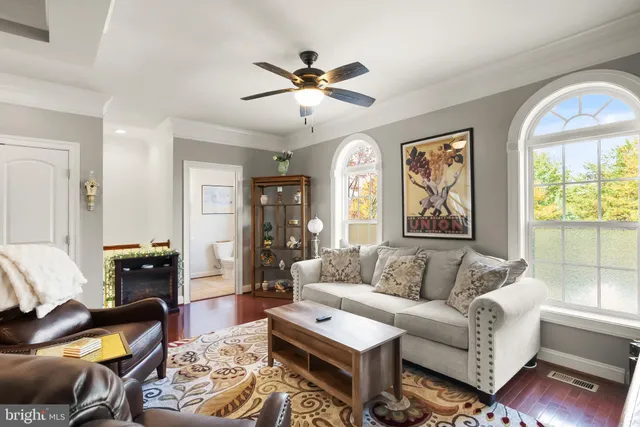 $649,500 | 16061 Pitner Street, Haymarket, VA 20169