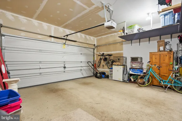 a view of a tennis court